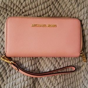 Michael Kors Pink Wallet